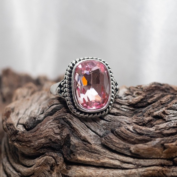 ✨Sundance Viken Antiqued Silver Pink Stone Ring - Picture 6 of 8